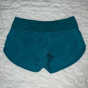 Lululemon speed up 2.5in size 4